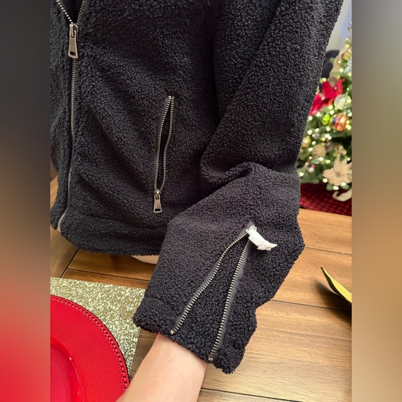 NWT Max Studio Women’s Size XL Sherpa Zip-up Jacket - Picture 2 of 6